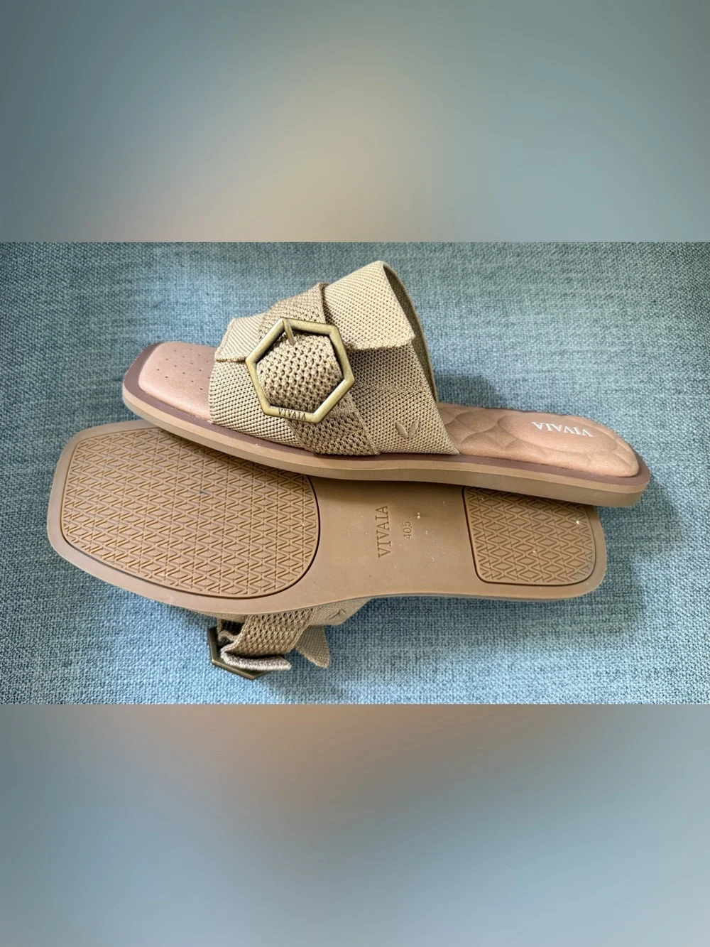 Vivaia Square-Toe Flat Sandals 40.5